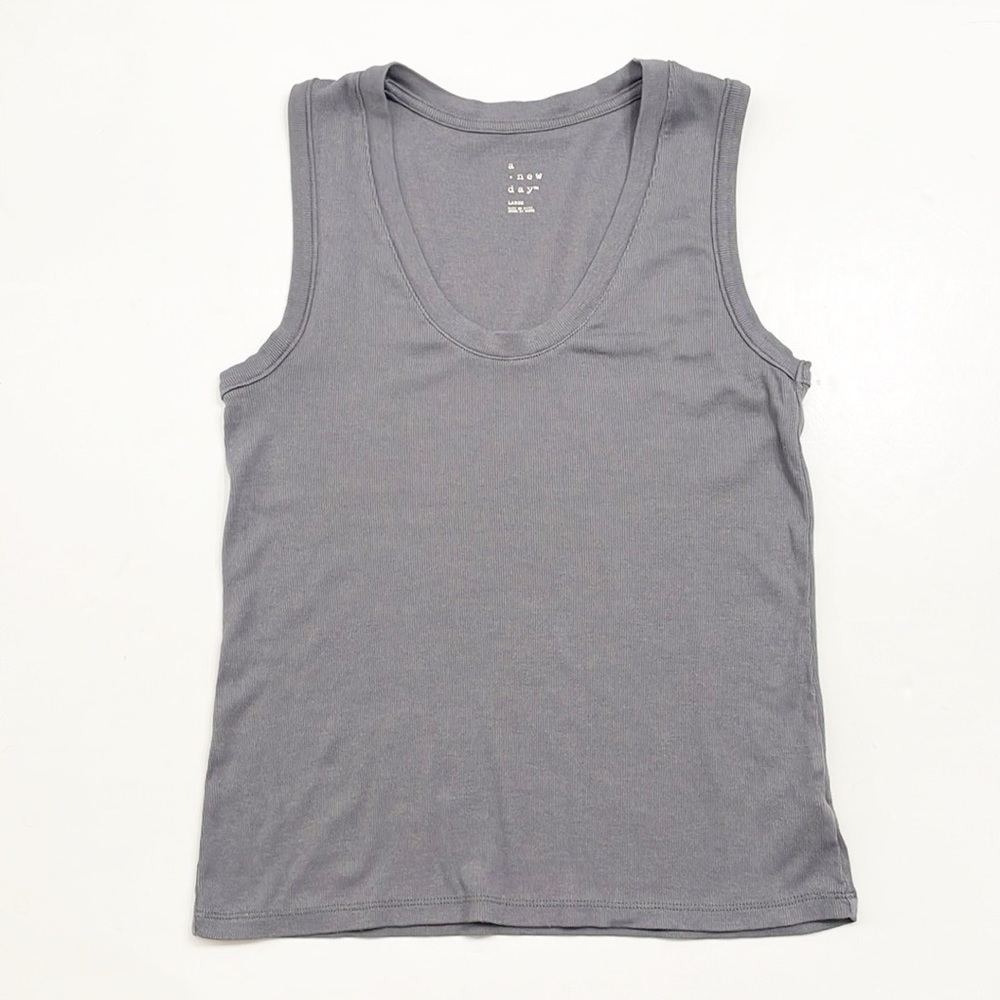 A New Day gray ribbed tank top